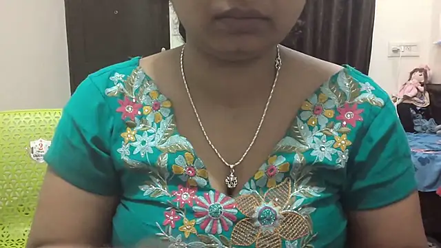 Snapshot of Gulaboo_bhabi chatting on February 13, 2025, 7:10 pm Gulaboo bhabi online show from February 13, 2025, 7:10 pm