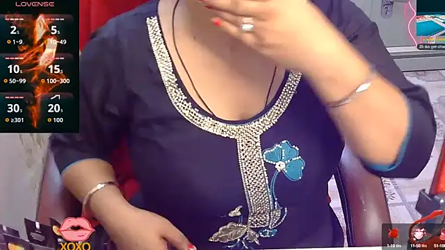 Snapshot of Gulaboo_bhabi chatting on September 19, 2025, 12:28 pm Gulaboo bhabi online show from September 19, 2025, 12:28 pm