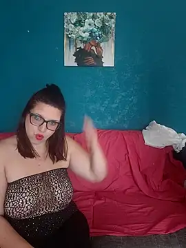 Snapshot of carolyne2023 chatting on November 7, 2025, 9:53 am carolyne2023 online show from November 7, 2025, 9:53 am