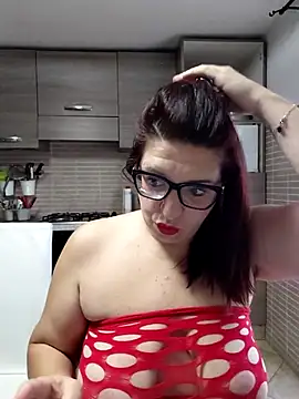 Snapshot of carolyne2023 chatting on November 18, 2025, 7:46 am carolyne2023 online show from November 18, 2025, 7:46 am