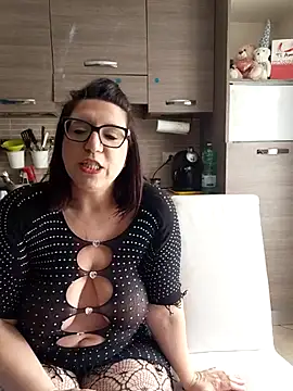 carolyne2023 online show from February 28, 2026, 8:48 am