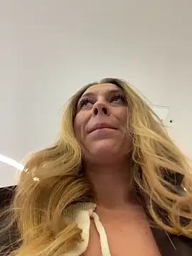 Sweet   Emily online show from February 15, 2026, 3:20 pm