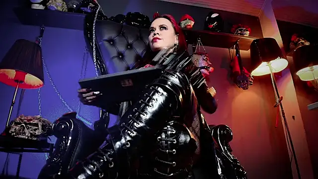 MorganaCrowley online show from February 7, 2026, 12:42 pm