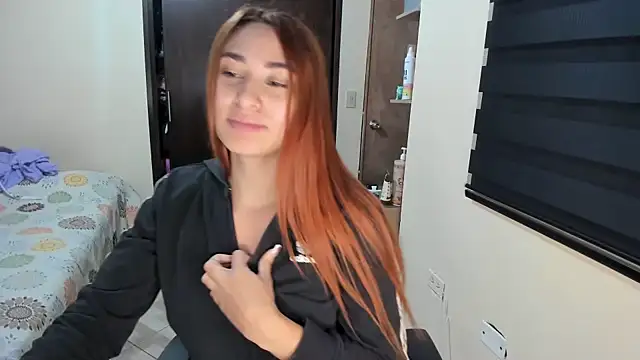 Snapshot of Amy_Walker chatting on October 1, 2025, 8:15 pm Amy Walker online show from October 1, 2025, 8:15 pm