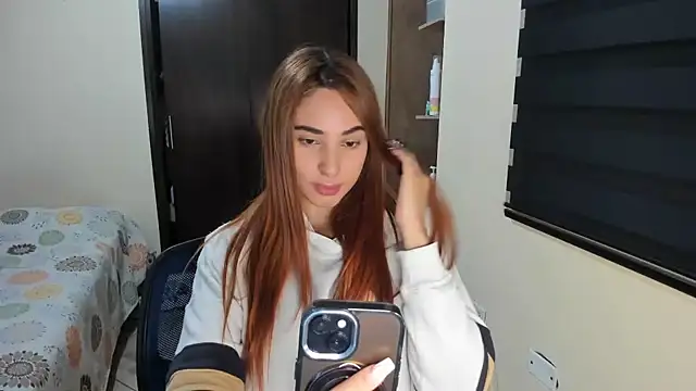 Snapshot of Amy_Walker chatting on October 3, 2025, 4:37 pm Amy Walker online show from October 3, 2025, 4:37 pm