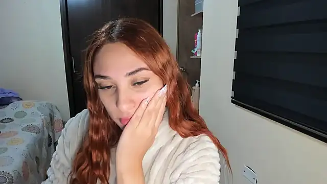 Snapshot of Amy_Walker chatting on October 12, 2025, 6:40 pm Amy Walker online show from October 12, 2025, 6:40 pm