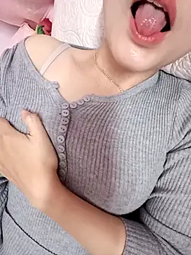 2 sex online show from February 19, 2026, 2:13 pm