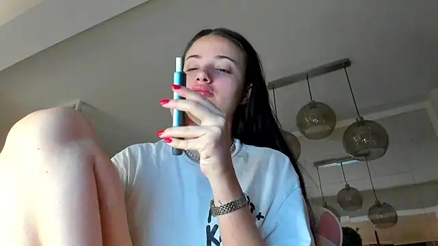 IreneVON online show from December 20, 2025, 5:03 am