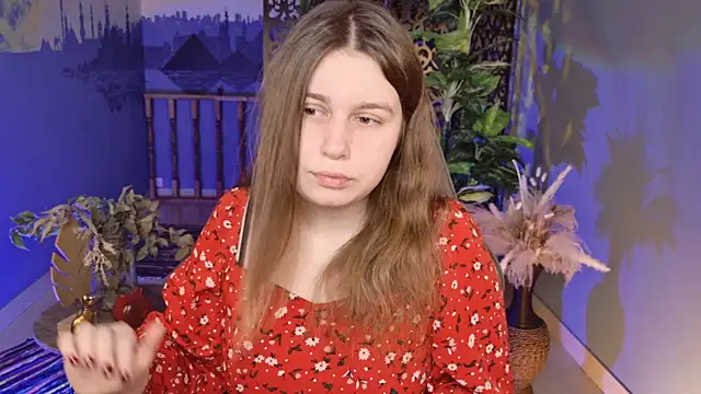 FioraMarmoris online show from December 18, 2025, 5:13 am