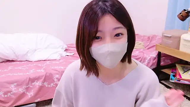 HaruruHappy online show from December 11, 2024, 2:22 pm