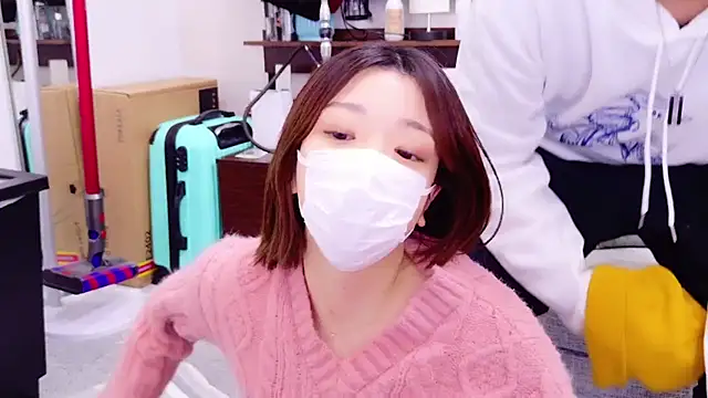 HaruruHappy online show from December 28, 2024, 2:32 pm