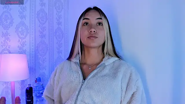 liaa 18 online show from October 24, 2025, 3:03 am