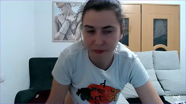 VioletaFlower7 online show from November 24, 2025, 9:14 pm