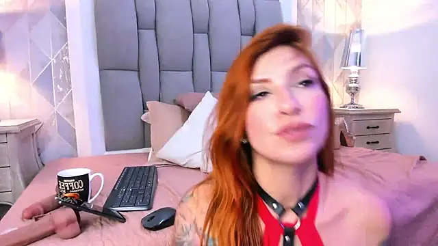 Ginger Violetta  online show from December 28, 2024, 10:34 pm