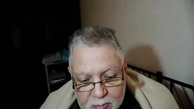 100Tauros online show from November 17, 2025, 3:40 pm