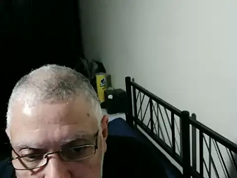 100Tauros online show from April 3, 2026, 9:57 pm