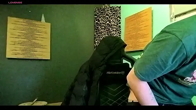 Snapshot of savage_daddyy chatting on February 5, 2026, 1:05 pm savage daddyy online show from February 5, 2026, 1:05 pm