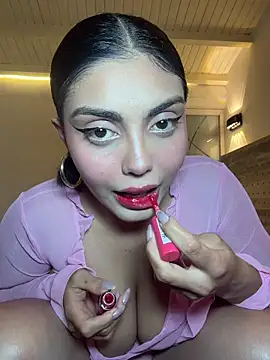 Snapshot of zui_lu chatting on February 18, 2026, 1:45 am zui lu online show from February 18, 2026, 1:45 am