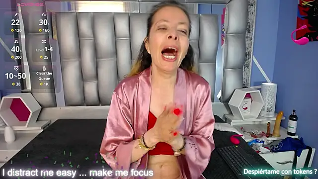 sophia ny online show from September 25, 2025, 2:21 pm