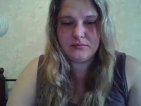 ParisMimi online show from May 17, 2026, 6:55 am
