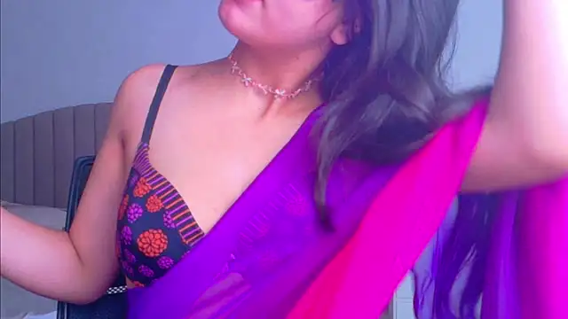 Aashika-Kaur online show from September 9, 2025, 4:45 am