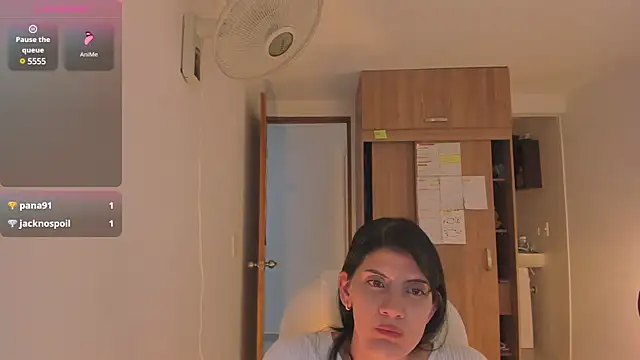 misstoya online show from December 5, 2024, 1:03 am