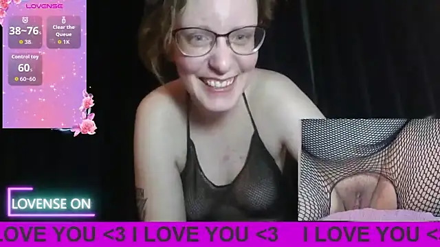 PernillaGirl online show from March 11, 2026, 7:20 pm