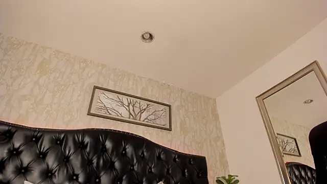 Snapshot of ChloeConnorr chatting on February 23, 2025, 10:31 pm ChloeConnorr online show from February 23, 2025, 10:31 pm