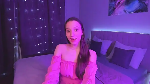 StaceySunny online show from February 17, 2025, 5:43 pm