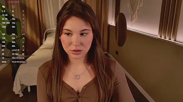 EmiliaDreams online show from March 3, 2026, 6:47 pm