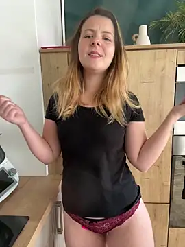 Nina blain online show from April 13, 2026, 9:48 am