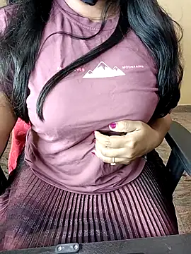 Snapshot of Adwithaa chatting on March 22, 2026, 5:33 am Adwithaa online show from March 22, 2026, 5:33 am