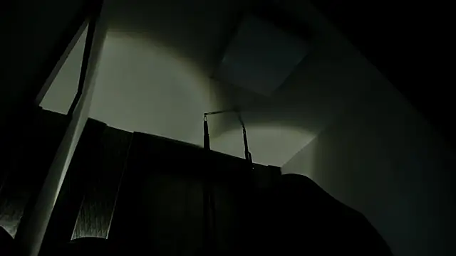 selene red  online show from October 21, 2025, 1:45 pm