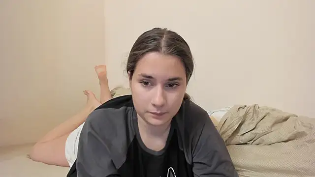 LunaWines online show from October 4, 2025, 8:51 pm