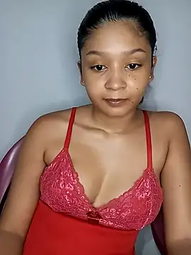 Snapshot of heleny901 chatting on November 13, 2025, 4:33 am heleny901 online show from November 13, 2025, 4:33 am