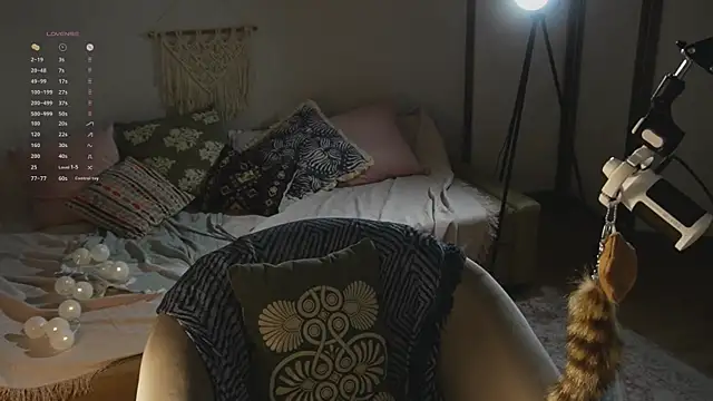 jennetdoll online show from April 15, 2026, 6:26 pm