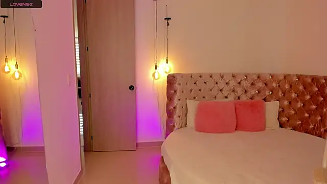 Snapshot of madisson_davon chatting on February 7, 2026, 9:51 pm madisson davon online show from February 7, 2026, 9:51 pm