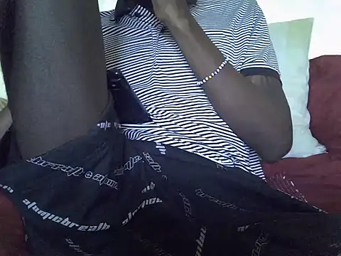 Delicious-D online show from February 25, 2025, 8:25 am