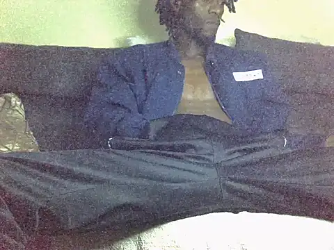 Delicious-D online show from December 4, 2025, 7:55 pm