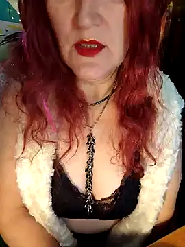 Snapshot of SabrinaXlovess chatting on December 4, 2024, 5:11 pm SabrinaXlovess online show from December 4, 2024, 5:11 pm