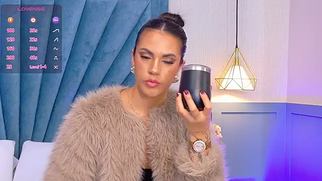 Snapshot of Camille_Torres chatting on February 26, 2025, 4:03 pm Camille Torres online show from February 26, 2025, 4:03 pm
