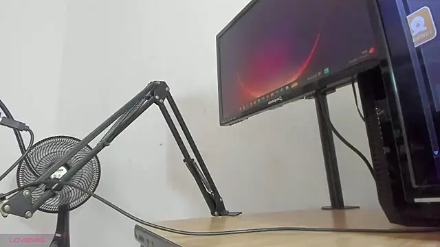 Scarlett 811 online show from April 24, 2026, 8:11 pm