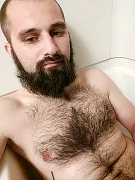 Snapshot of hungandnerdy420 chatting on September 18, 2025, 5:42 am hungandnerdy420 online show from September 18, 2025, 5:42 am