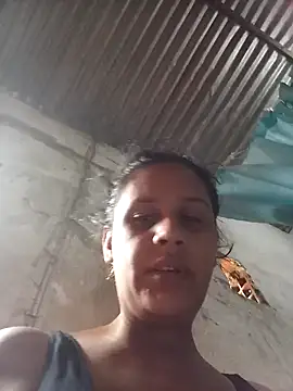 Snapshot of Andreita_95 chatting on October 19, 2025, 1:01 pm Andreita 95 online show from October 19, 2025, 1:01 pm