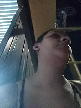 Snapshot of Andreita_95 chatting on November 5, 2025, 11:16 pm Andreita 95 online show from November 5, 2025, 11:16 pm