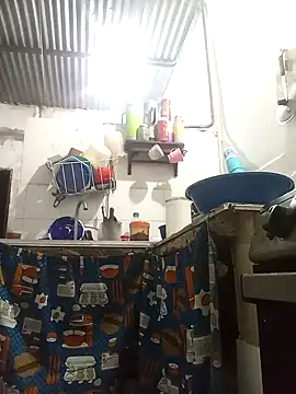 Snapshot of Andreita_95 chatting on November 24, 2025, 11:04 pm Andreita 95 online show from November 24, 2025, 11:04 pm