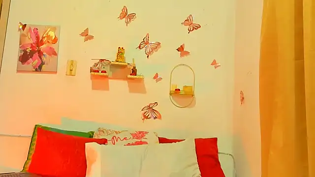 AnahiSmitth online show from December 20, 2025, 12:29 am