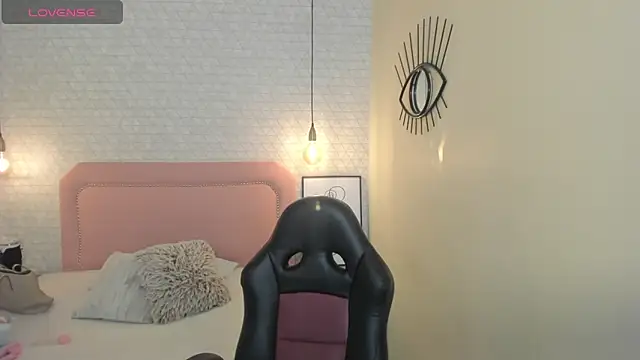 Kittytimberlake online show from February 14, 2026, 12:46 pm