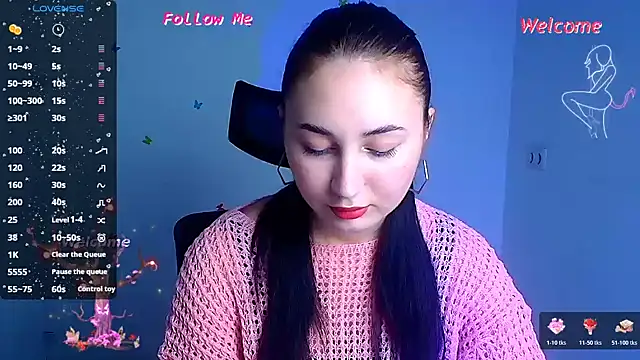 Snapshot of Jennifer_Blum chatting on November 11, 2025, 12:05 pm Jennifer Blum online show from November 11, 2025, 12:05 pm