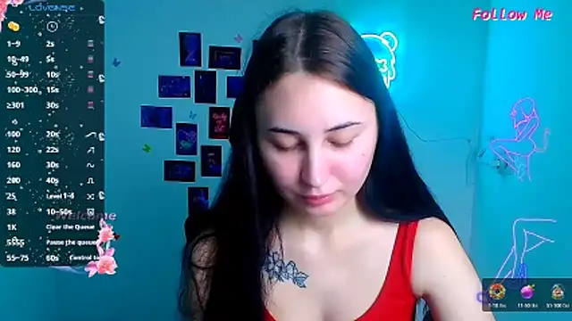 Snapshot of Jennifer_Blum chatting on November 17, 2025, 12:33 pm Jennifer Blum online show from November 17, 2025, 12:33 pm